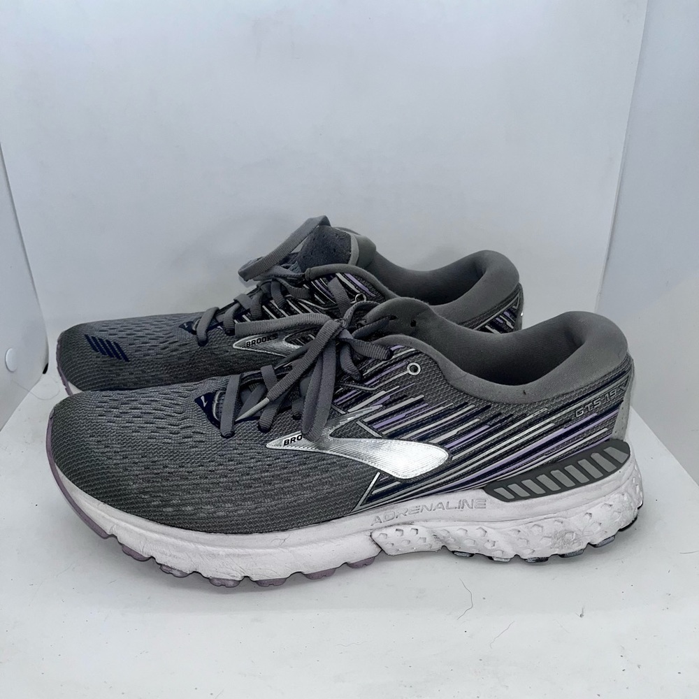 Brooks Womens Adrenaline GTS 19 Running Shoes Gray 1202841B060 Lace Up 10.5.